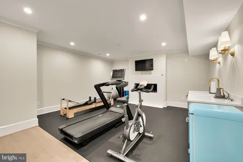 $4,100,000 | 5537 Hawthorne Place Northwest, Washington, DC 20016