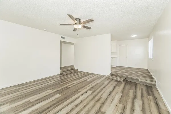 $365,000 | 916 West Holland Avenue, Clovis, CA 93612