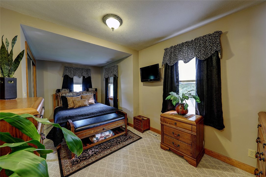 22 Snow Road Warwick, RI 02888 - Photo 13 of 25