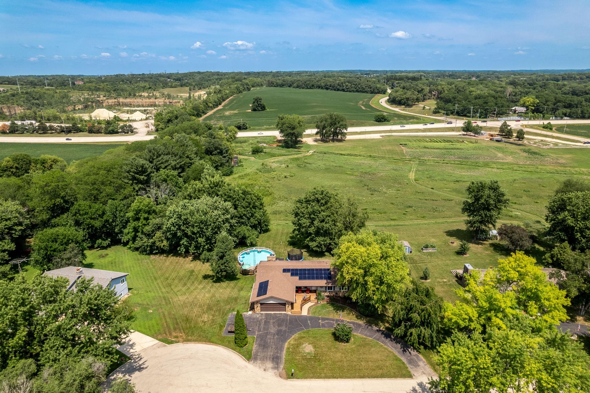 280 Knoll Road Belvidere, IL 61008 - Photo 2 of 58