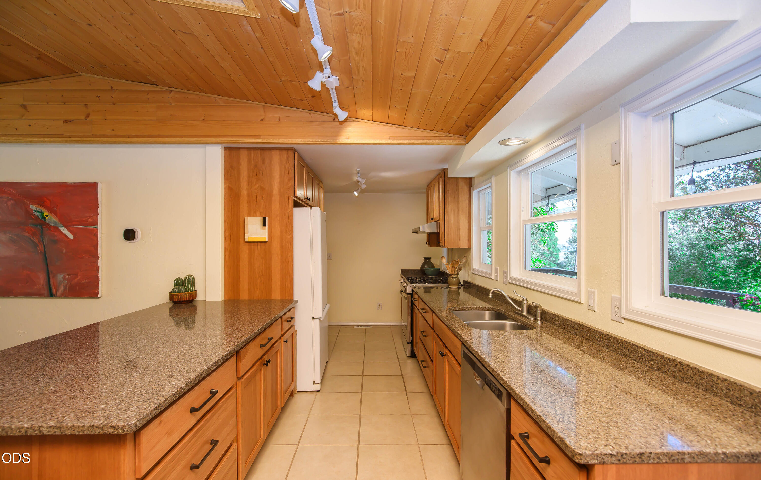 886 Palmer Road Ashland, OR 97520 - Photo 11 of 27