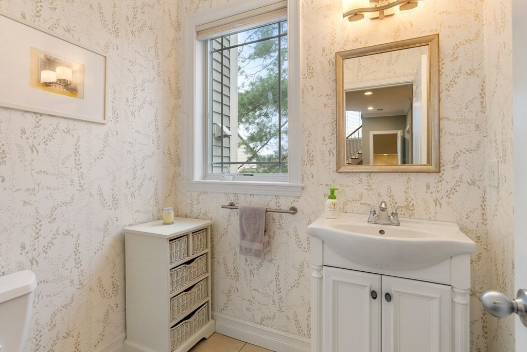 6 Sunset Road Needham, MA 02494 - Photo 15 of 38