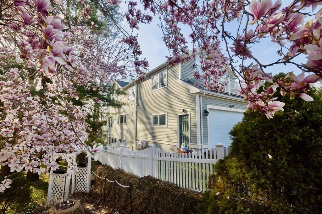 6 Sunset Road Needham, MA 02494 - Photo 2 of 38