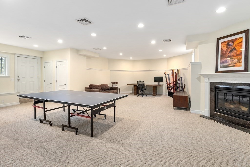 6 Sunset Road Needham, MA 02494 - Photo 30 of 38