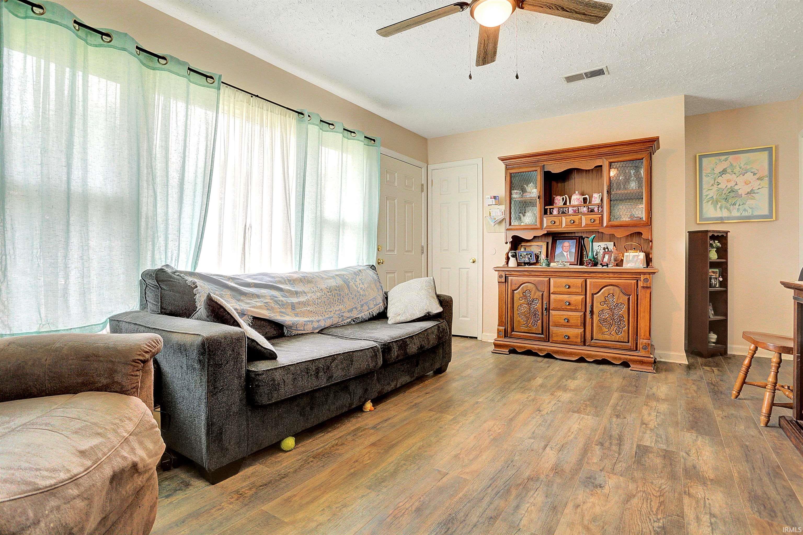 509 Hanover Road Evansville, IN 47710 - Photo 4 of 16 Gallery Image 4