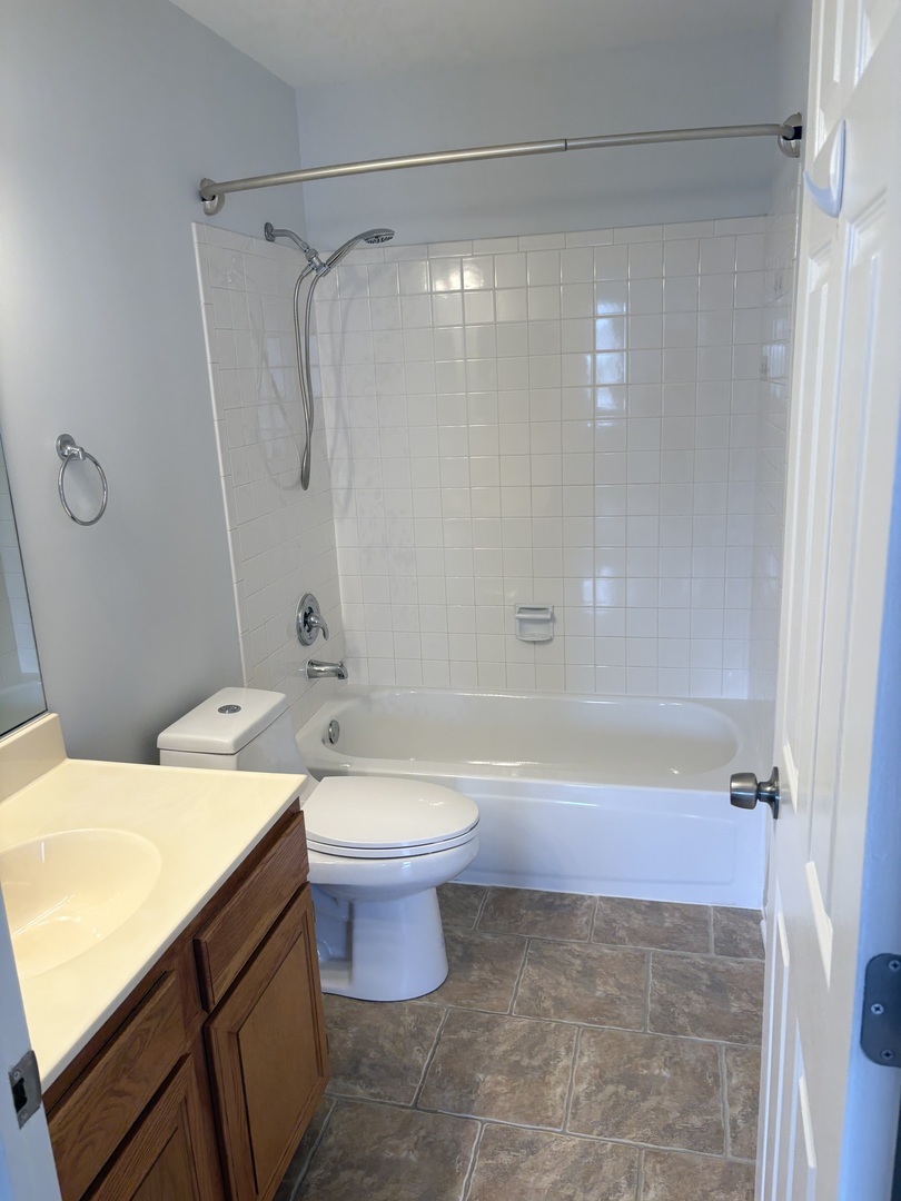 227 Brett Circle, Unit D Wauconda, IL 60084 - Photo 16 of 27