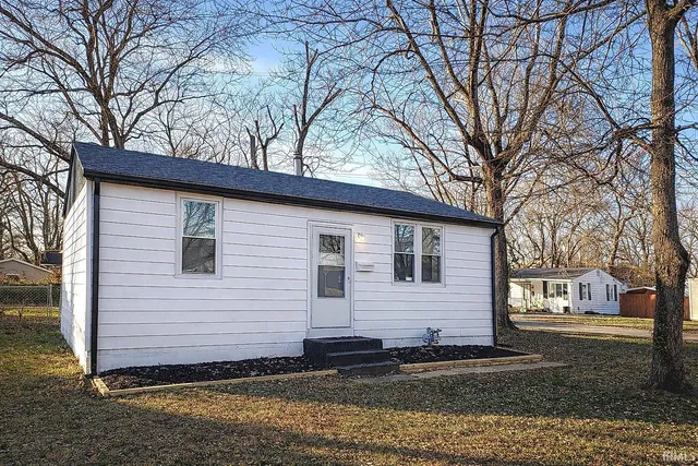 $130,000 | 2701 South Rotherwood Avenue, Evansville, IN 47714