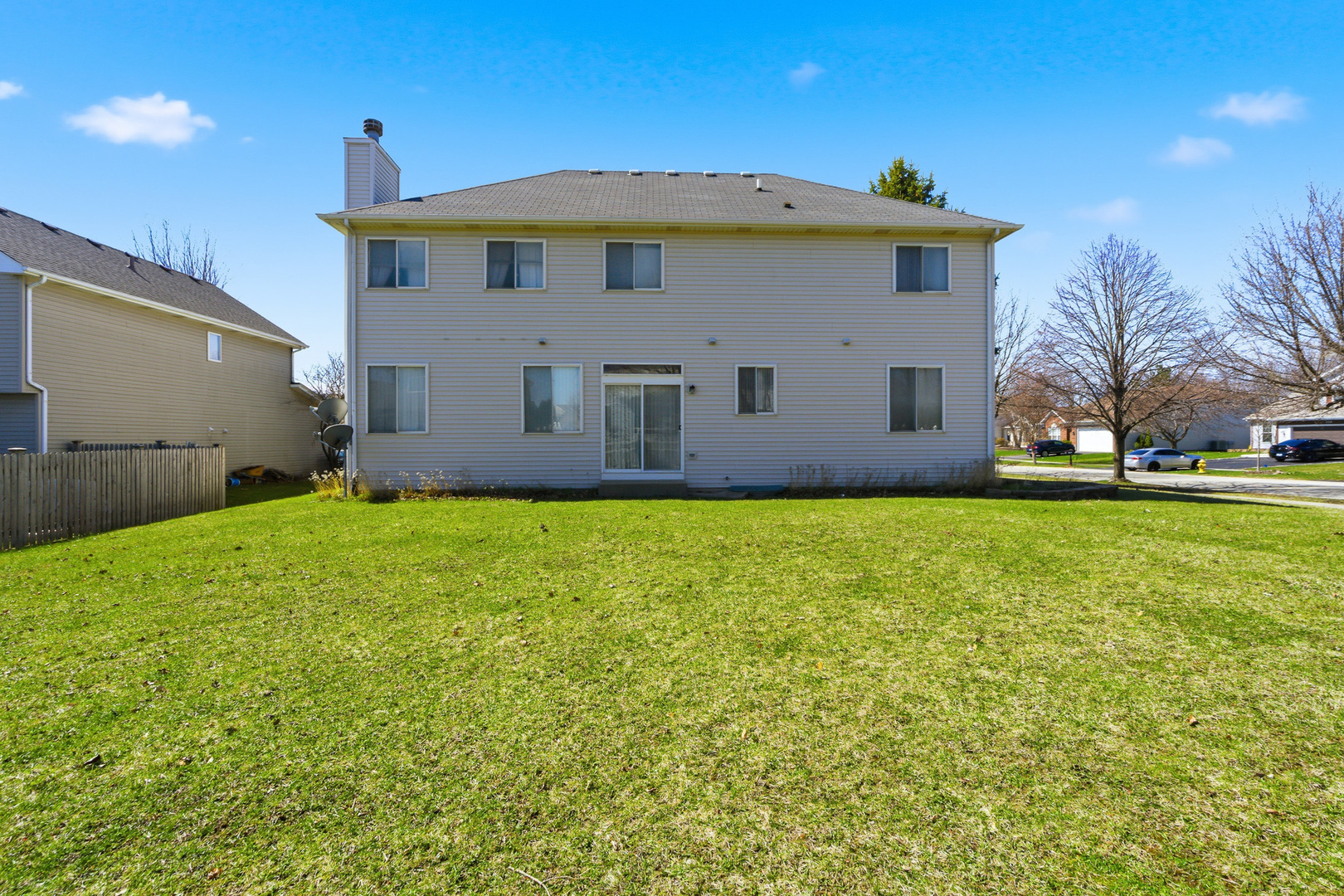 100 Sycamore Drive Bolingbrook, IL 60490 - Photo 35 of 42 a front view of a house with garden