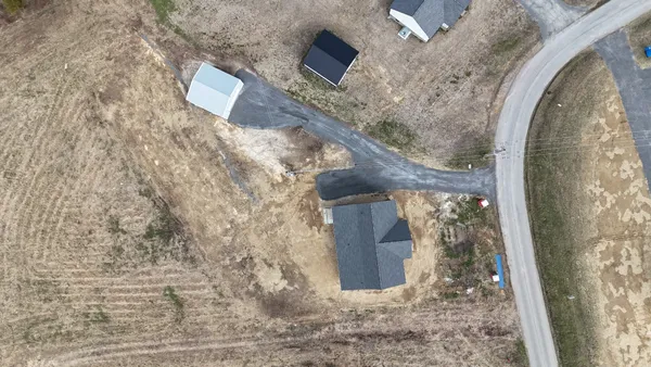 $364,900 | 575 Pleasant Hill Road, Lafayette, TN 37083