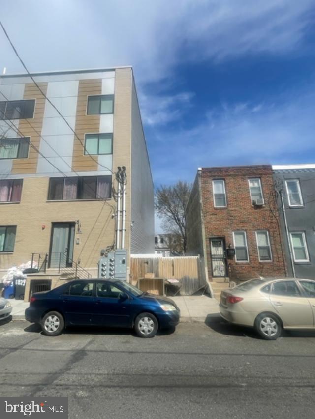 1833 East Sergeant St  