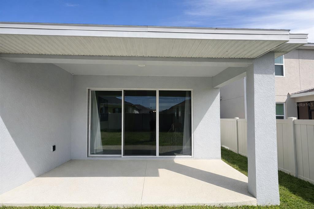 975 Vineyard Rdg Road Minneola, FL 34715 - Photo 19 of 19 a black and white photo of a living room