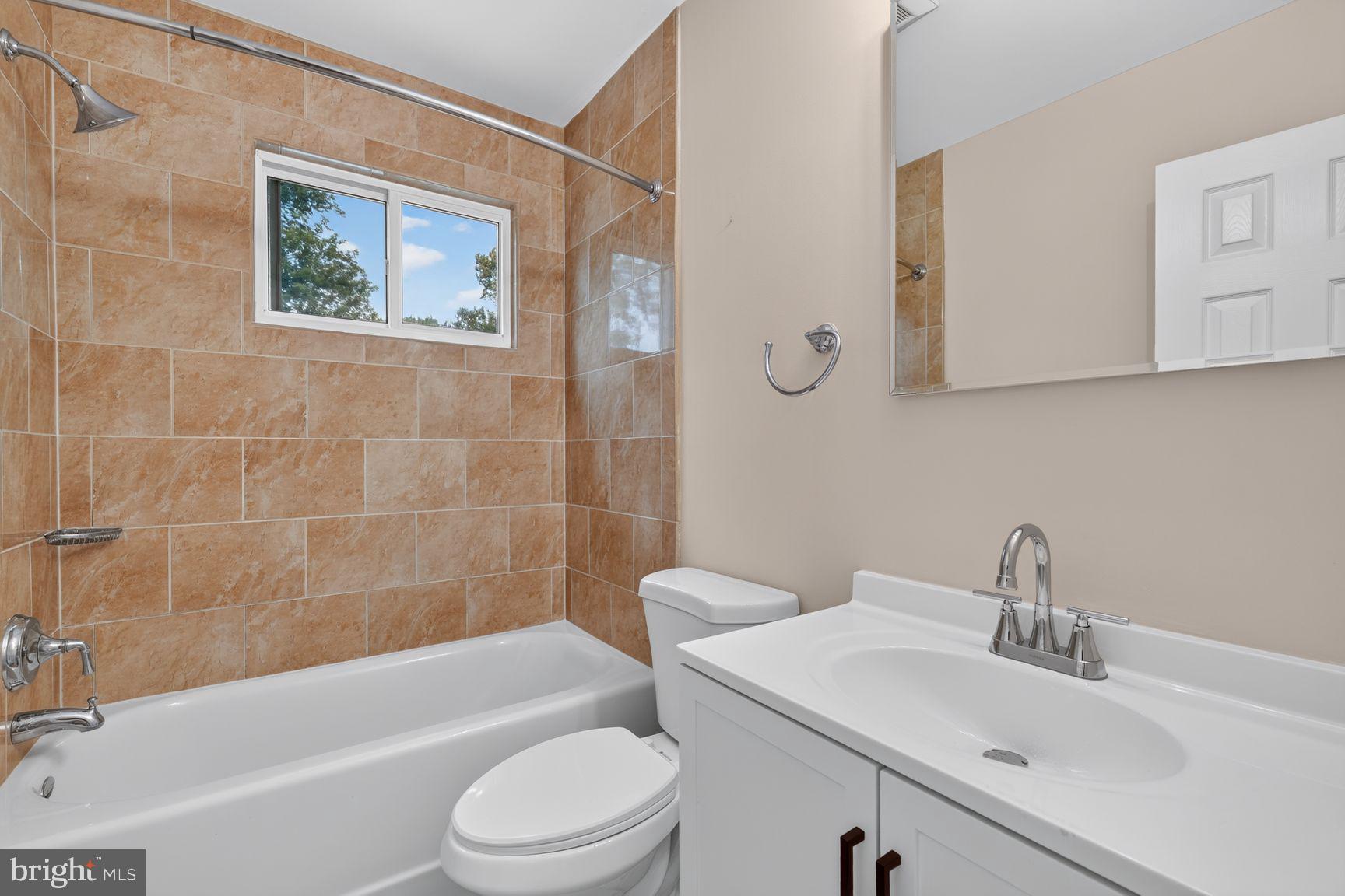 6015 Backlick Road Springfield, VA 22150 - Photo 6 of 15 Gallery Image 6