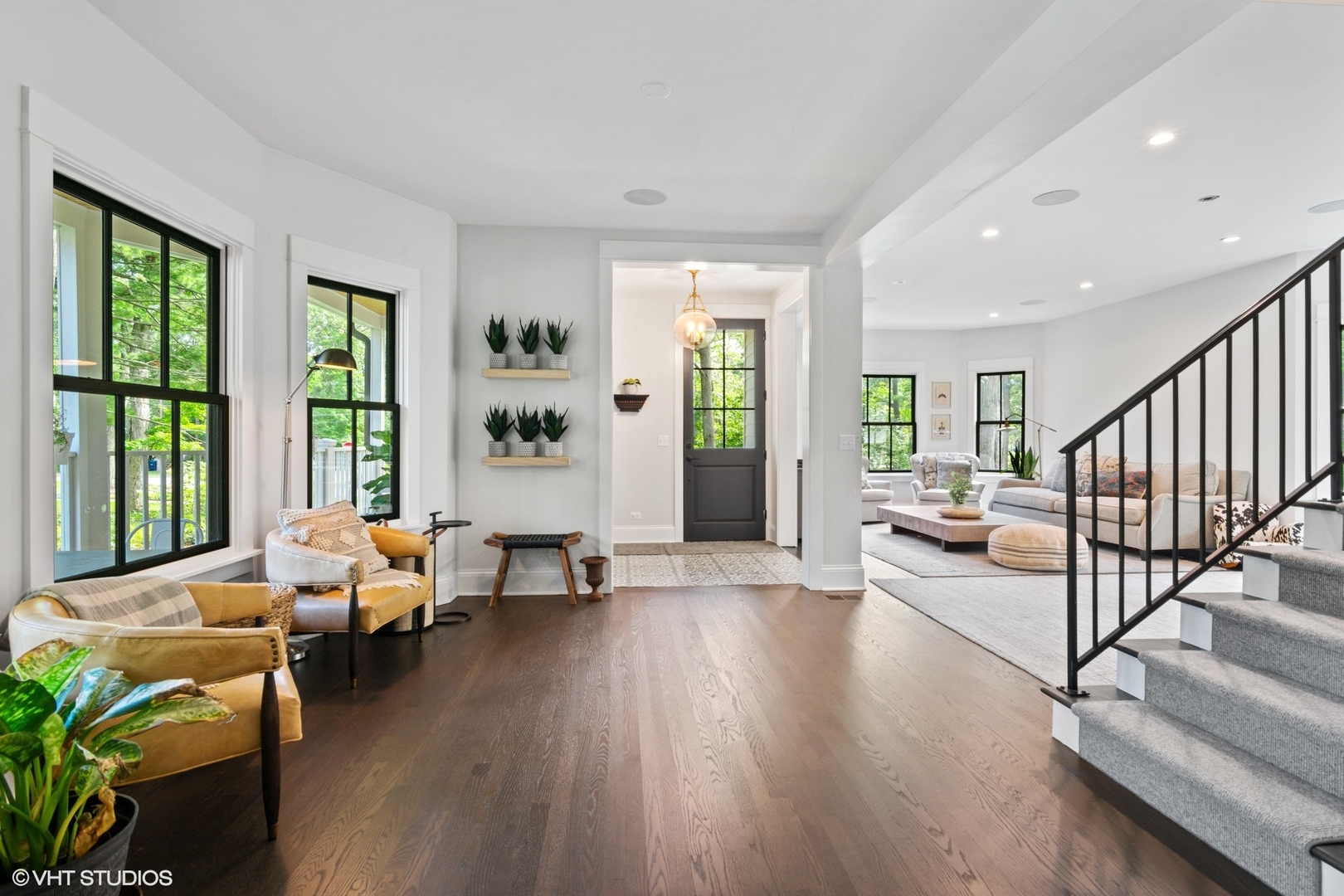 735 Baldwin Road Highland Park, IL 60035 - Photo 2 of 30 a living room with furniture and wooden floor