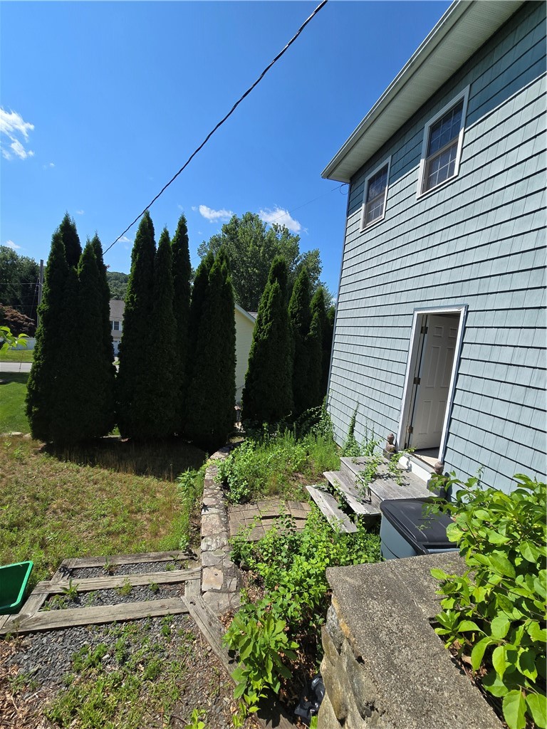 140 Lake View Road Cranston, RI 02920 - Photo 24 of 24 Gallery Image 24