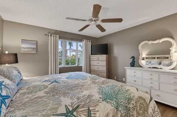 $4,500 | 170 Seabreeze Circle, Jupiter, FL 33477