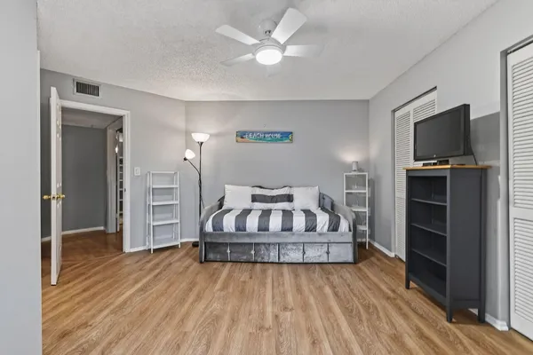 $4,500 | 170 Seabreeze Circle, Jupiter, FL 33477