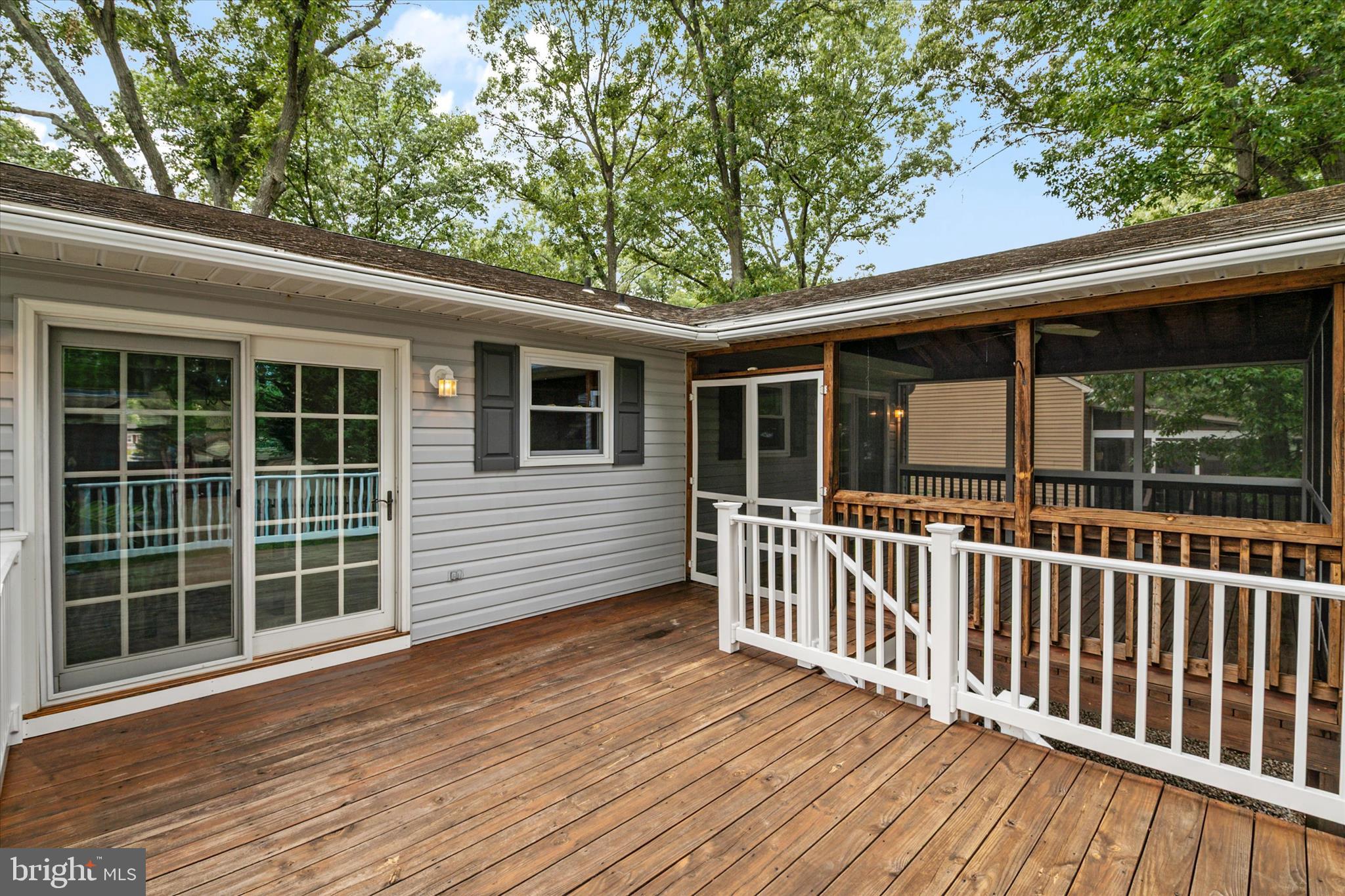 141 Delaware Avenue Pasadena, MD 21122 - Photo 14 of 36