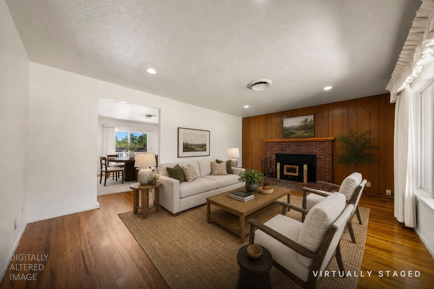 1375 Barry Road Yuba City, CA 95993 - Photo 5 of 39 Staged Living Room: Staging Photos from Jesse Palnikov (Legacy Images)