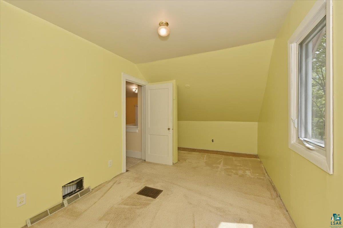 1940 Springvale Road Duluth, MN 55811 - Photo 10 of 20