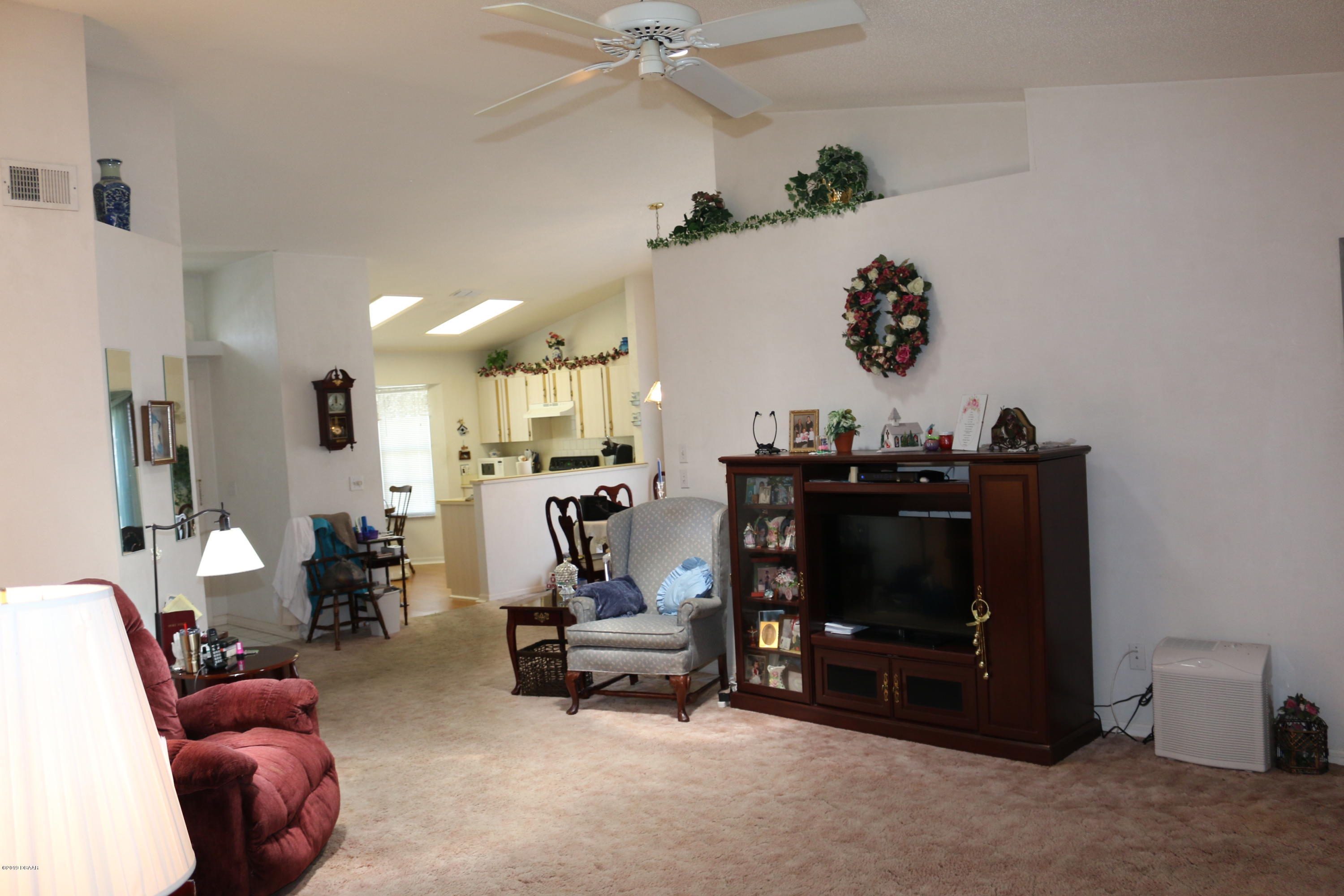 987 Deer Springs Road Port Orange, FL 32129 - Photo 7 of 34 Living Room