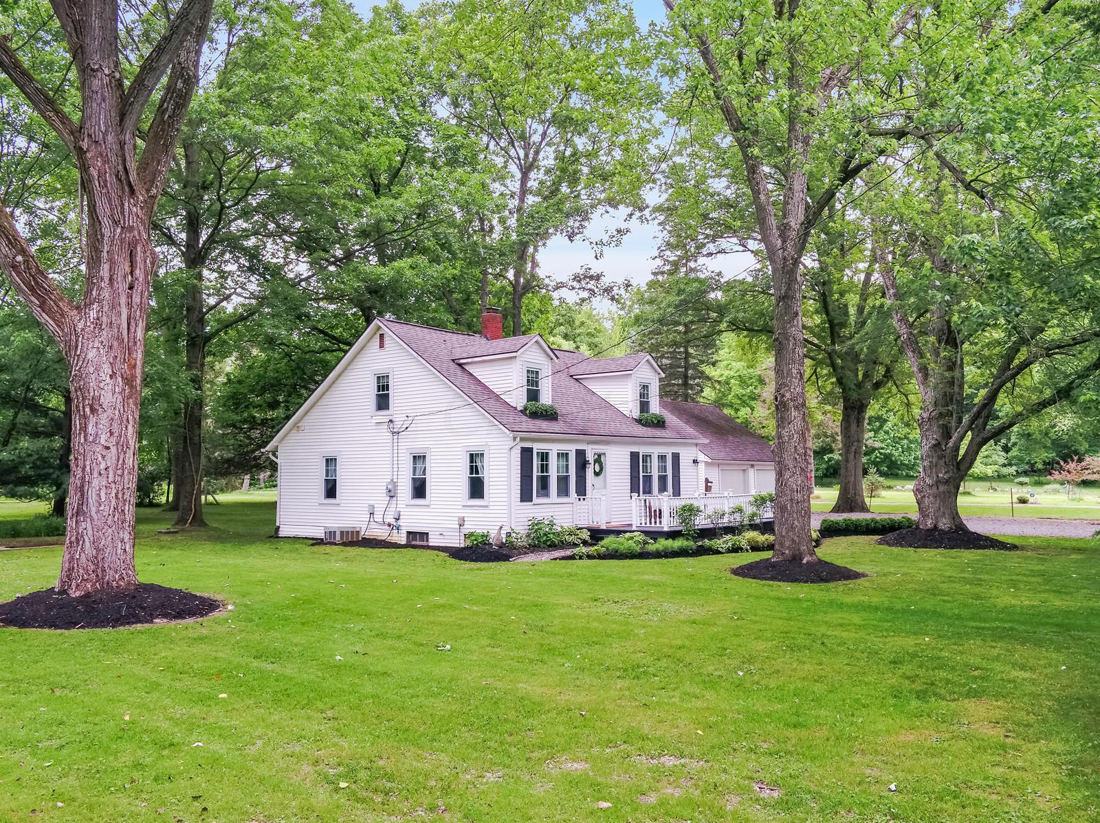 5924 Hughes Road Galena, OH 43021 - Photo 5 of 44 Gallery Image 5