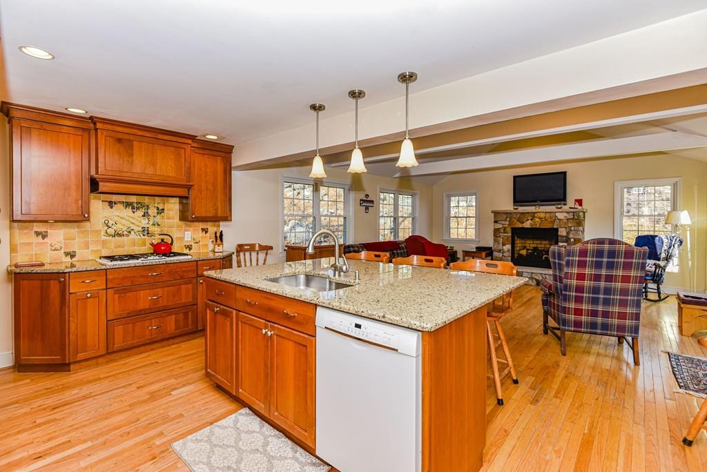 2 Intervale Road Dedham, MA 02026 - Photo 9 of 28