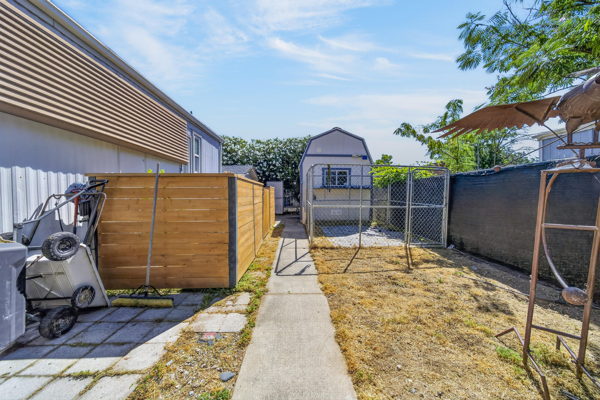 1077 Eagle Nest Road Redding, CA 96003 - Photo 29 of 34 1077 Eagle Nest Rd-35