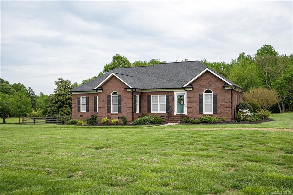 8730 Ira Flowe Road Charlotte, NC 28227 - Photo 3 of 37 Gallery Image 3