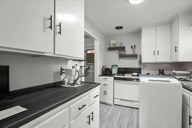 $2,500,000 | 2745 Byron Street, Palo Alto, CA 94306