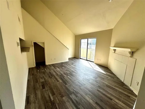 $1,395 | 3524 West Buckingham Road, Unit 226, Garland, TX 75042