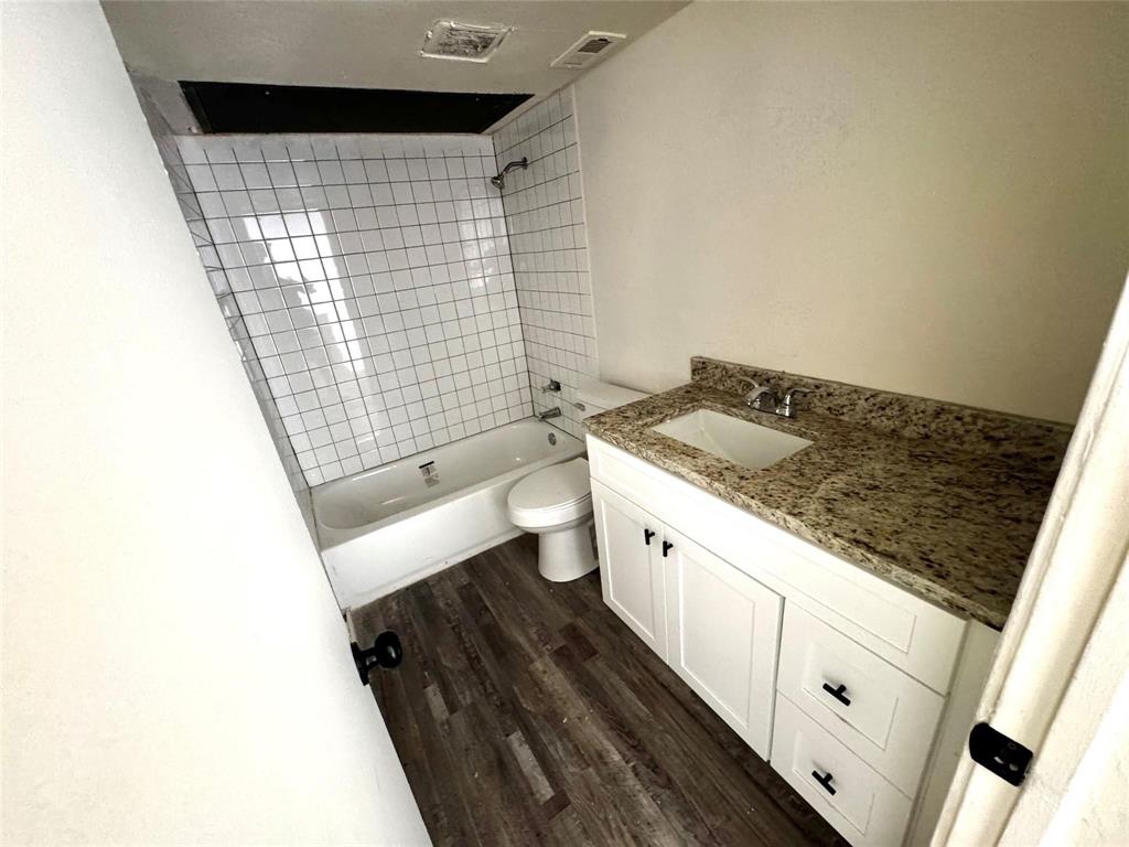 3524 West Buckingham Road, Unit 226 Garland, TX 75042 - Photo 6 of 8