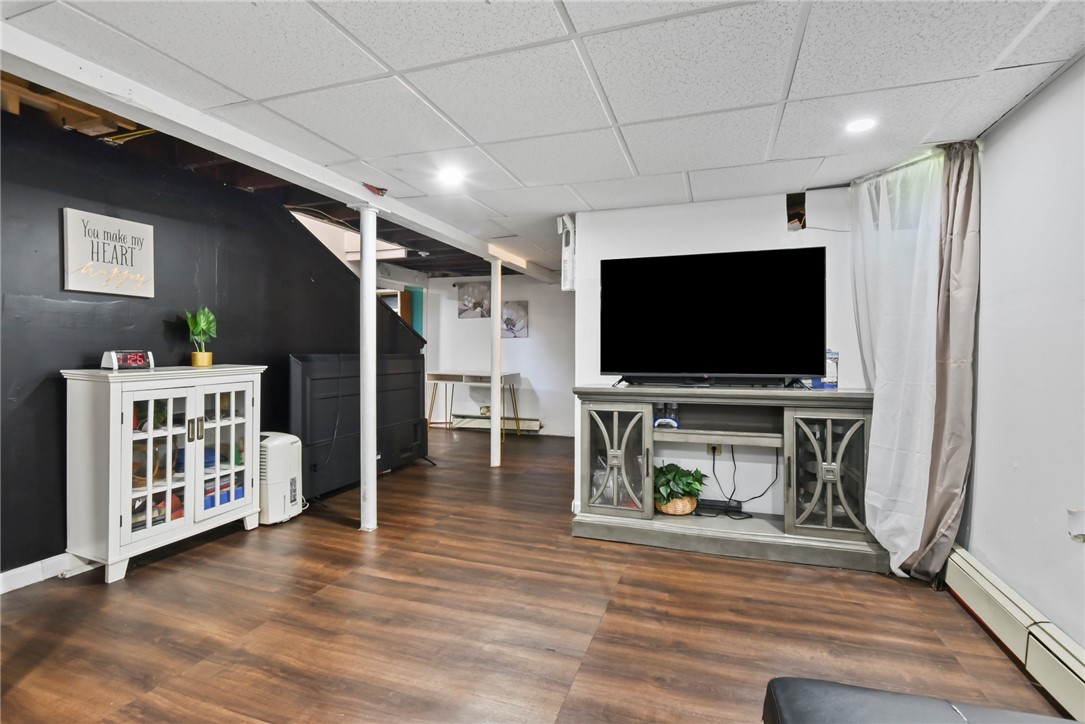 142 Lyndon Road Cranston, RI 02905 - Photo 20 of 27 Gallery Image 20
