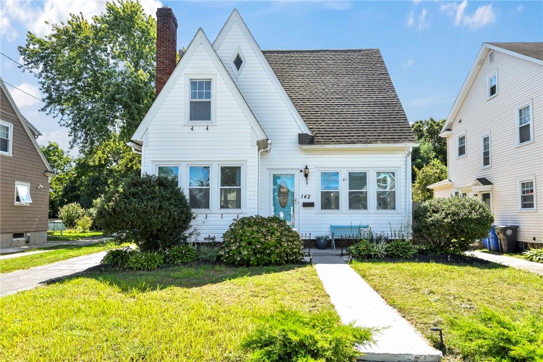 142 Lyndon Road Cranston, RI 02905 - Photo 22 of 27 142 Lyndon Rd Cranston RI 02920 - Front