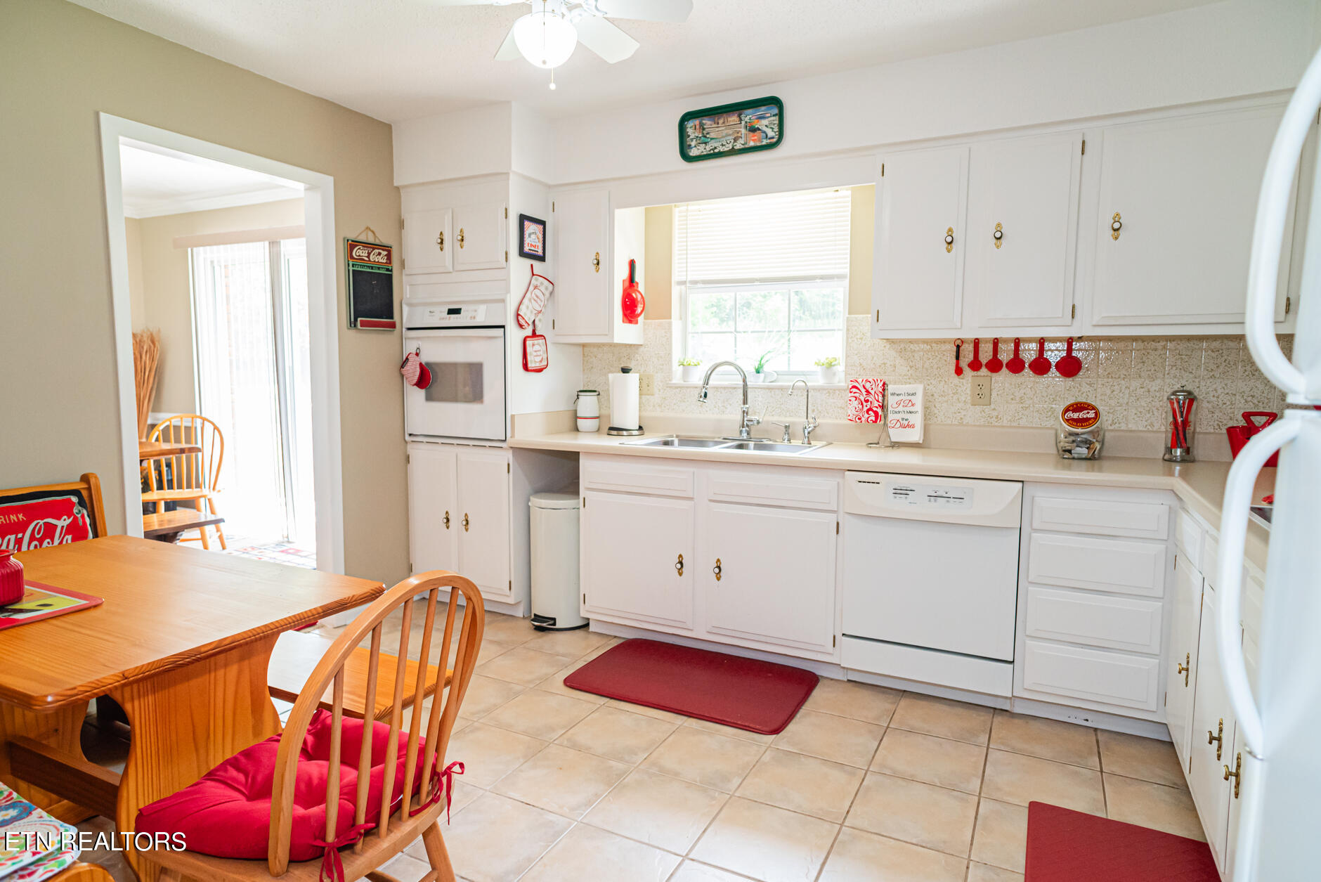 154 Ragon Road Philadelphia, TN 37846 - Photo 14 of 35 Kitchen