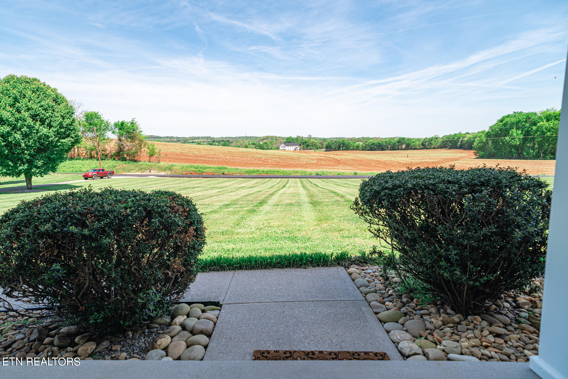 154 Ragon Road Philadelphia, TN 37846 - Photo 8 of 35 Front Door View