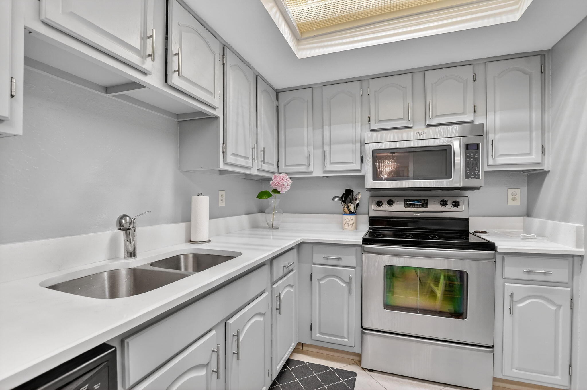 7738 Lakeside Boulevard, Unit 373 Boca Raton, FL 33434 - Photo 3 of 18 9-web-or-mls-DSC_7158