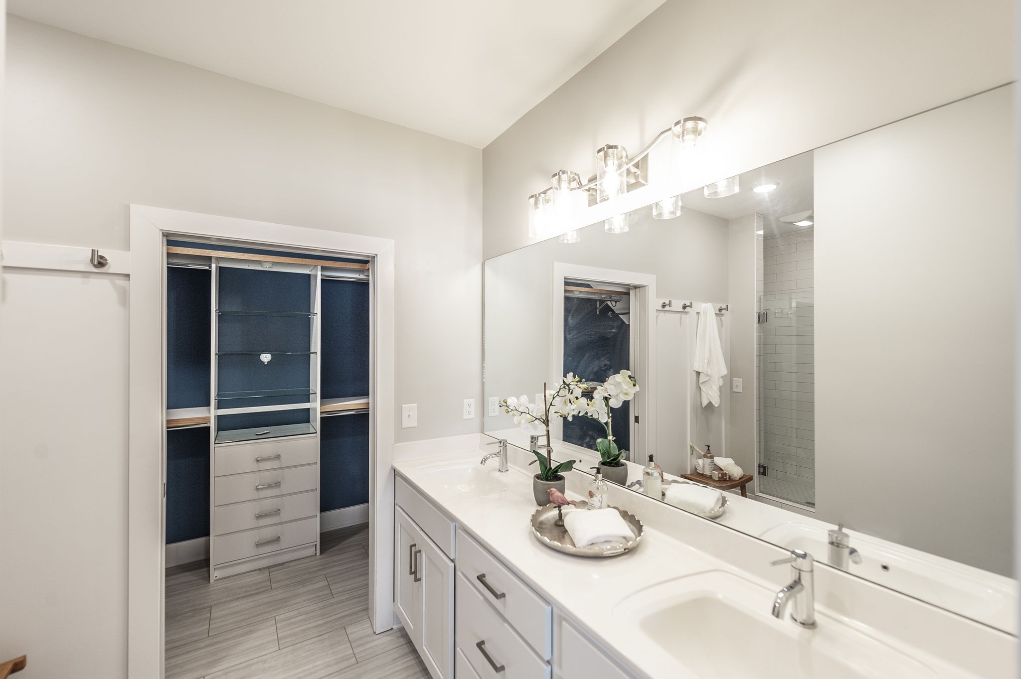 1144 Lock 4 Road, Unit A2 Gallatin, TN 37066 - Photo 36 of 66 a bathroom with a sink vanity and a mirror