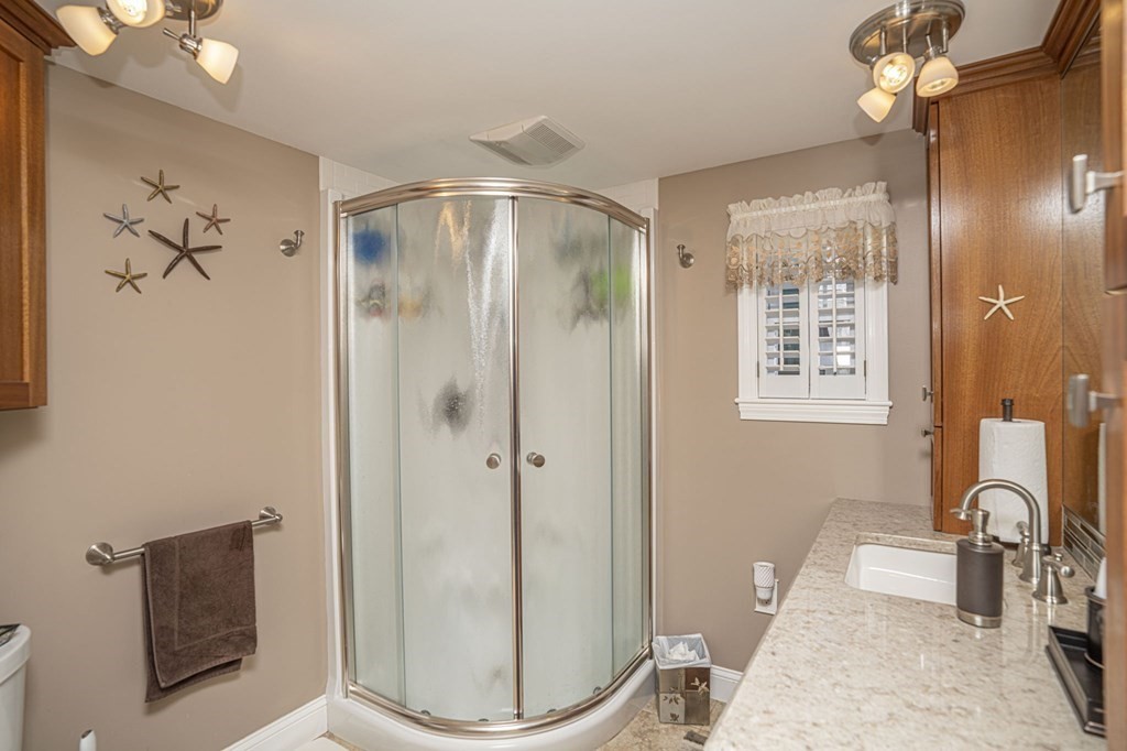 225 Brayton Road, Unit 404 Tiverton, RI 02878 - Photo 22 of 31