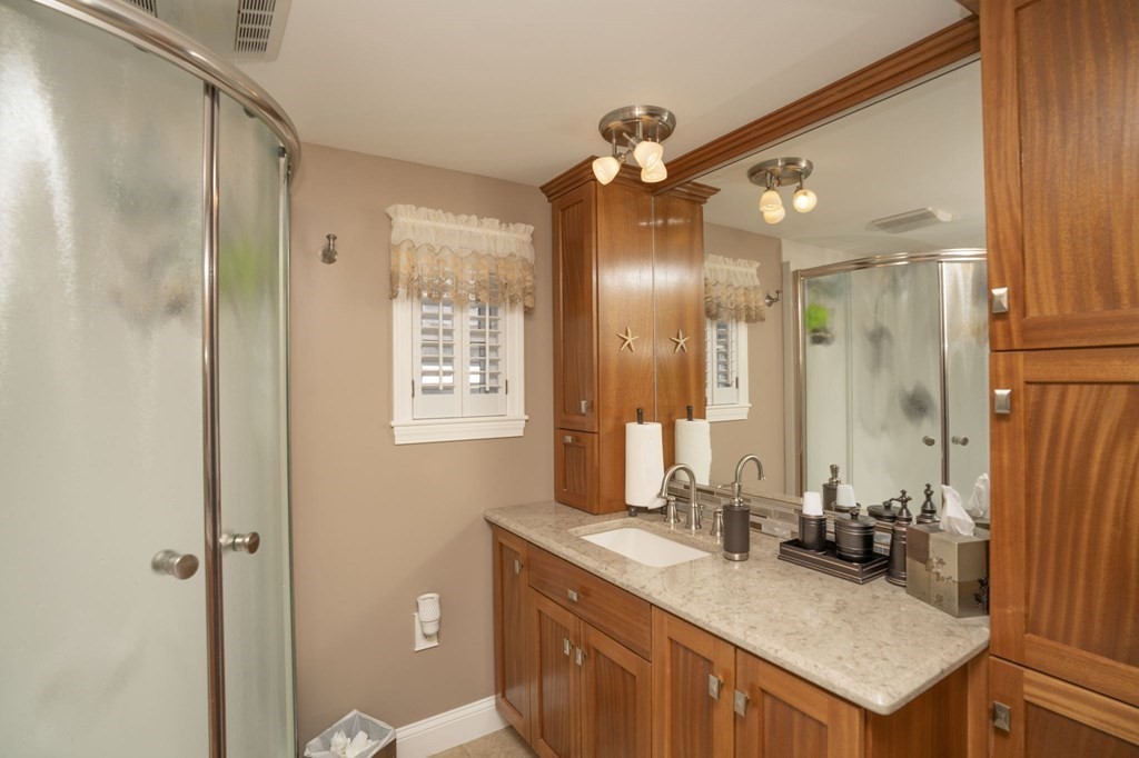 225 Brayton Road, Unit 404 Tiverton, RI 02878 - Photo 23 of 31