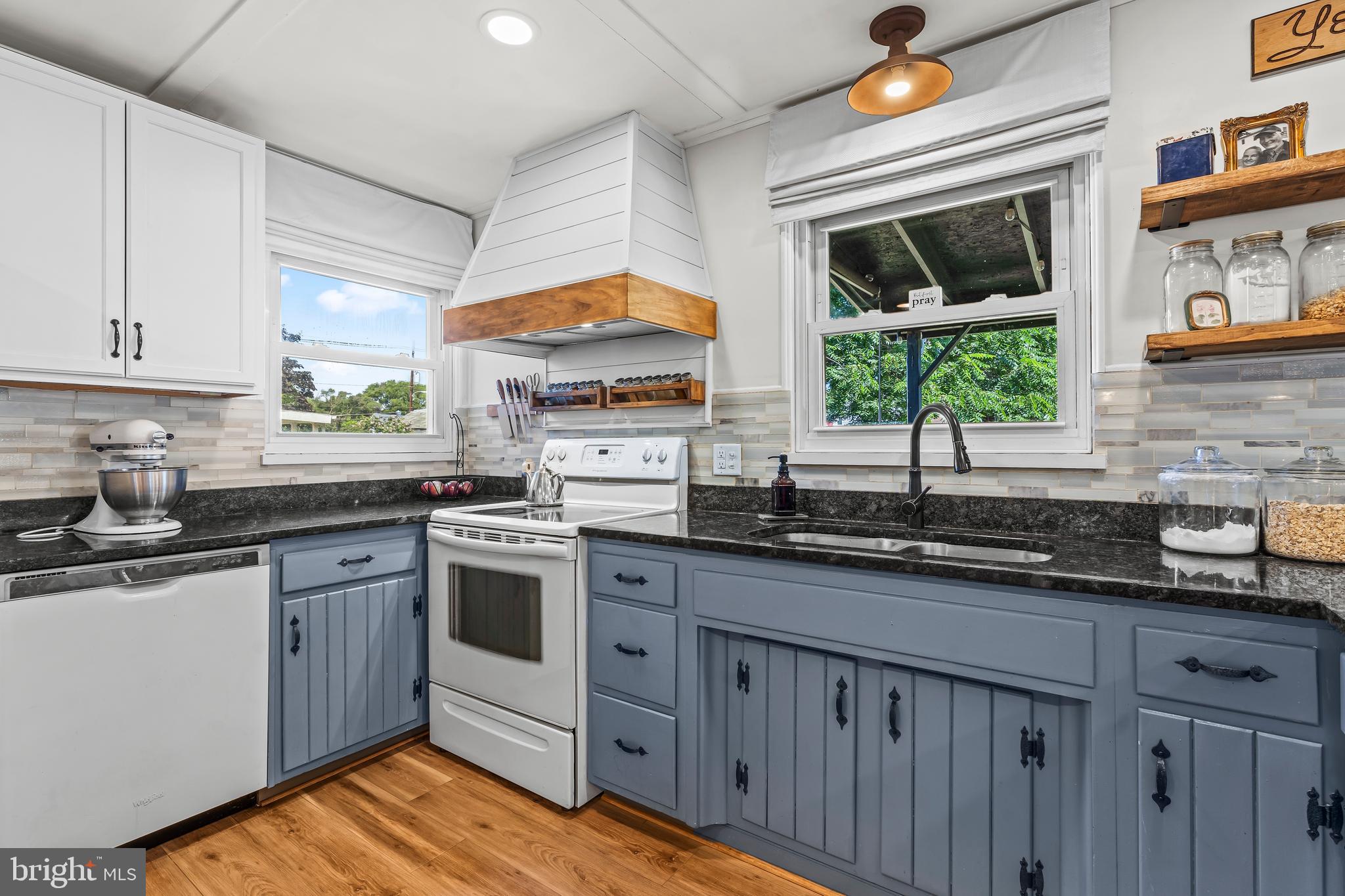 712 Interval Road Hagerstown, MD 21740 - Photo 13 of 47 Attractive colors
