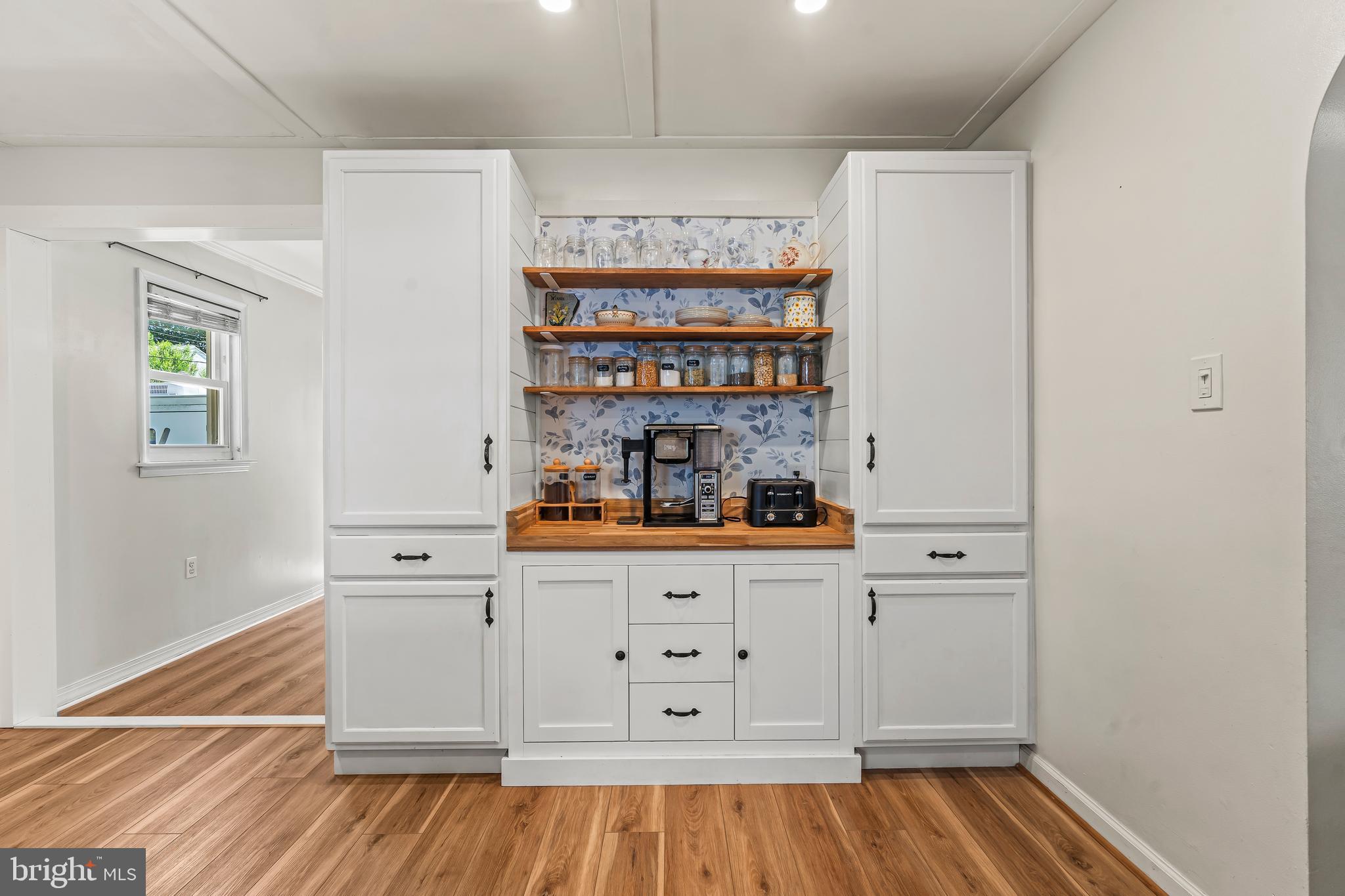 712 Interval Road Hagerstown, MD 21740 - Photo 15 of 47 Attractive coffee nook