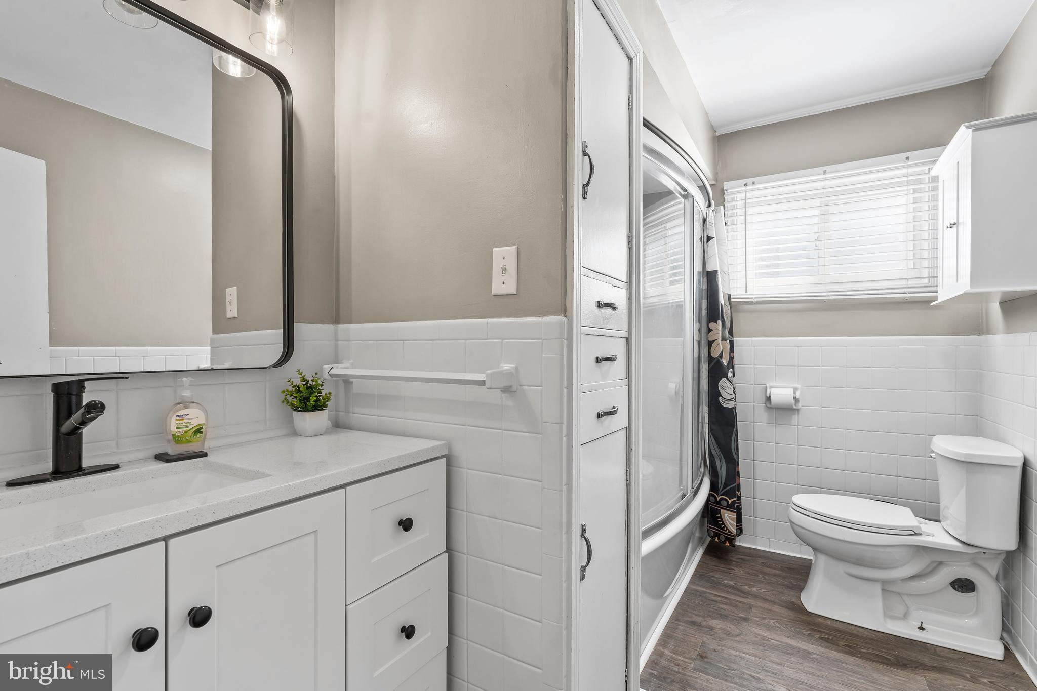 712 Interval Road Hagerstown, MD 21740 - Photo 20 of 47 Full bath on main level