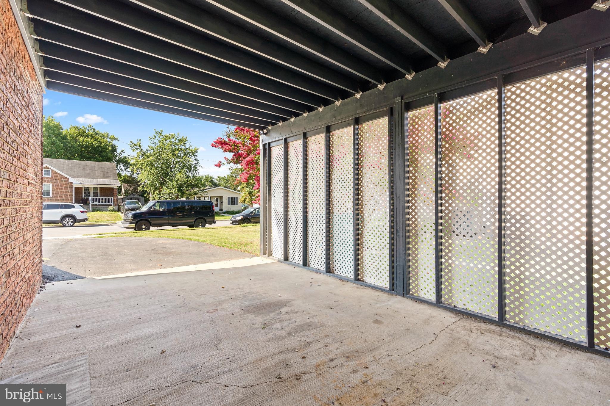 712 Interval Road Hagerstown, MD 21740 - Photo 40 of 47 Carport