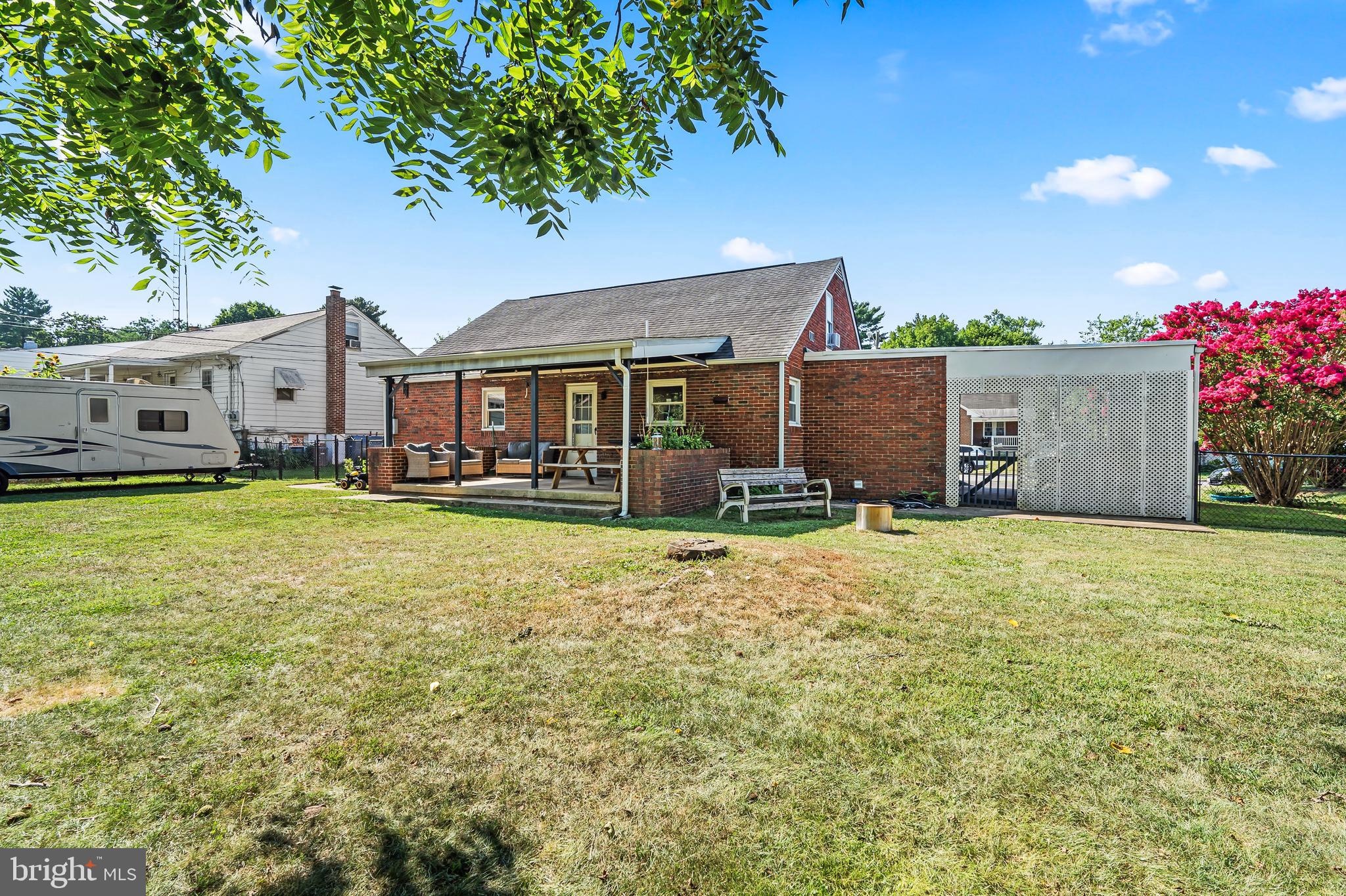 712 Interval Road Hagerstown, MD 21740 - Photo 43 of 47 Back yard view