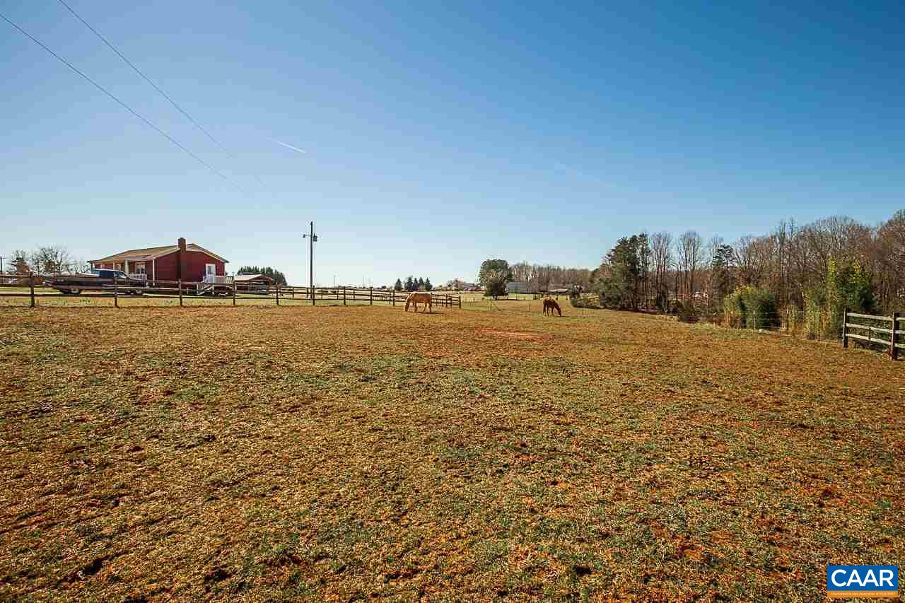 8031 Howardsville Road Howardsville, VA 24562 - Photo 29 of 30 a view of ocean with large trees