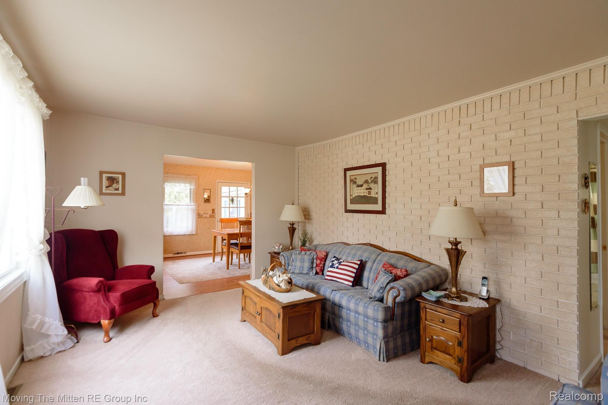 42797 Fret Road Belleville, MI 48111 - Photo 7 of 59 6.jpg