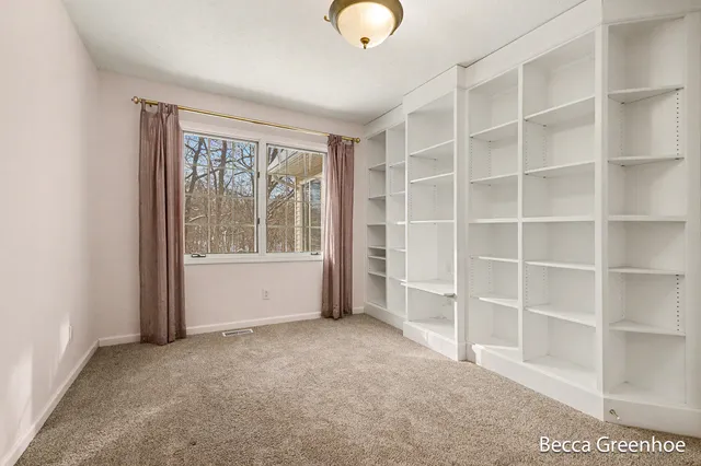 $420,000 | 1785 Sanderling Court Northeast, Grand Rapids, MI 49505