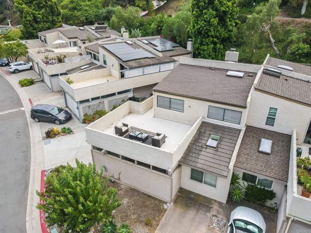 $1,350,000 | 8952 Caminito Fresco, La Jolla, CA 92037