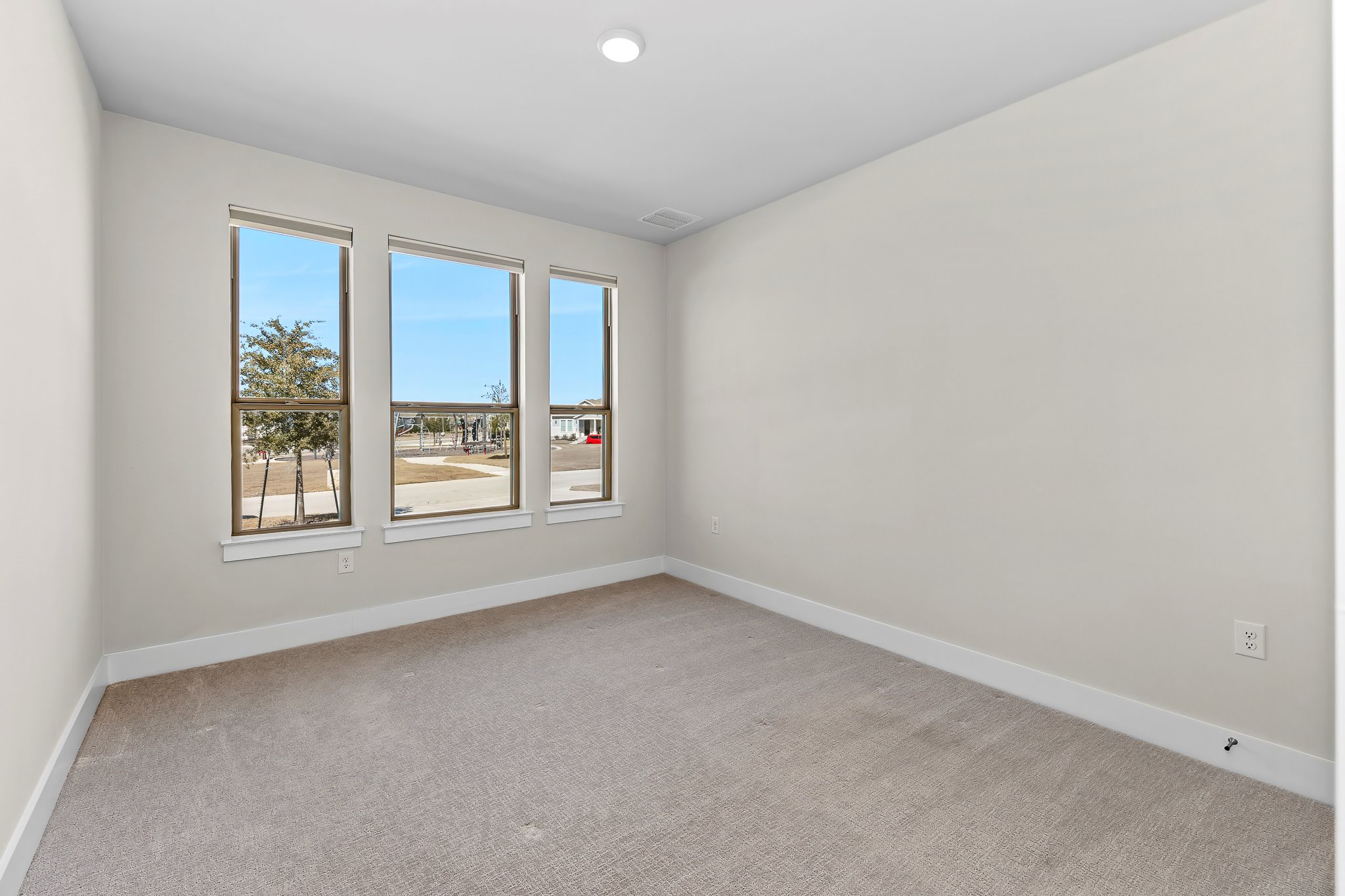 8901 Chrysler Bend Austin, TX 78744 - Photo 12 of 24