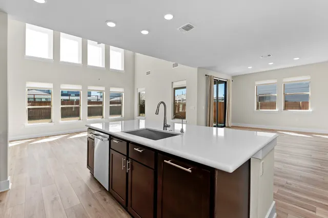 $3,550 | 8901 Chrysler Bend, Austin, TX 78744